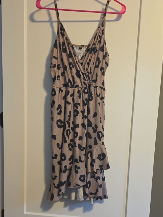Dresses & Skirts - Beige Leopard Print Wrap Midi Dress